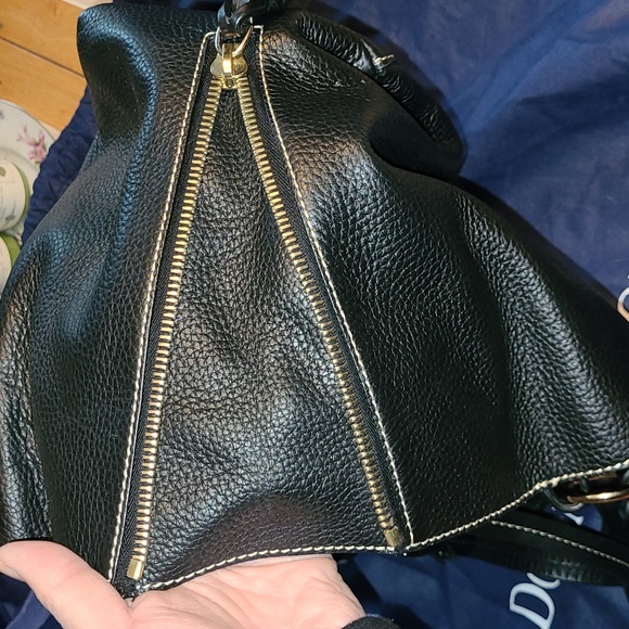 Dooney & Bourke Black LARGE Tote.  Pre-loved. - Picture 11 of 16